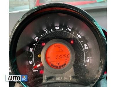 Second-hand Toyota Aygo 72 CP (52 kW) 2019 Alb Hatchback