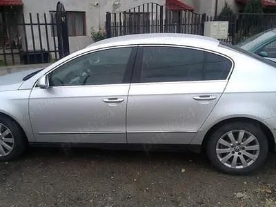 Utilizat 2007 VW Passat Berlinǎ | 2.600 EUR (Preț OK)