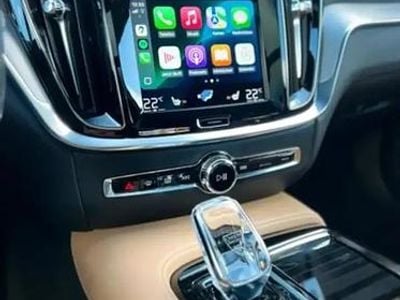 Utilizat 2020 Volvo V60 Break | 25.499 EUR