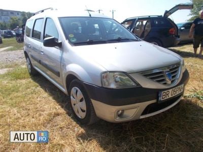 Second-hand Dacia Logan 90 CP (66 kW) 2008 Argintiu Berlinǎ