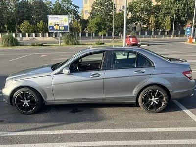 Utilizat 2010 Mercedes 220 Berlinǎ | 7.200 EUR