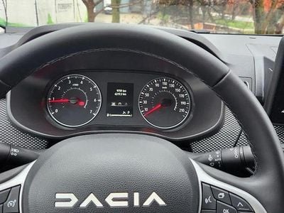 Culoaregri Utilizat 2024 Dacia Logan Prestige Hatchback | 14.690 EUR (Scump)