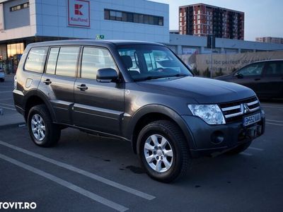 second-hand Mitsubishi Pajero 