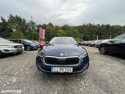 Verde Second-hand 2021 Skoda Octavia Style Break | 18.200 EUR (Puțin scump)