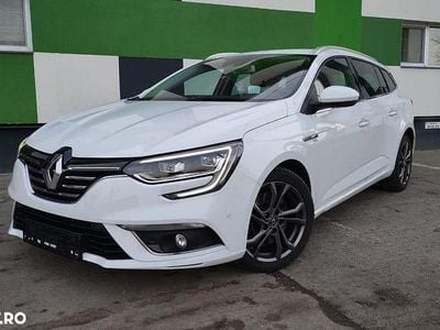 Second-hand Renault Mégane GrandTour Bose Edition 163 CP (119 kW) 2018 Culoarealb Break