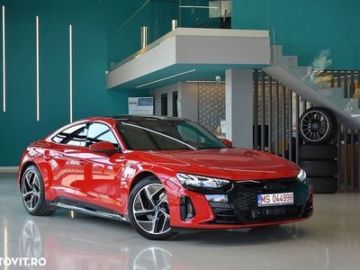 Rosu Utilizat 2022 Audi e-tron GT quattro Comfort Berlinǎ | 55.999 EUR