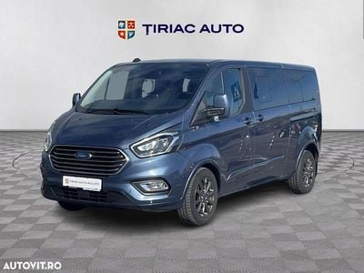 Second-hand Ford Tourneo 170 CP (125 kW) 2023 Culoarealbastru Monovolum