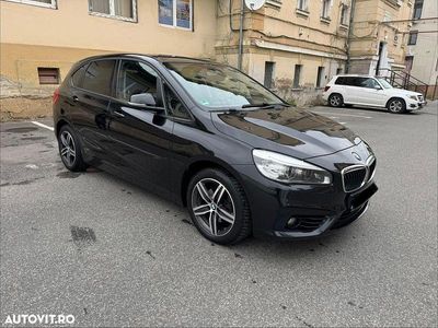 Culoarenegru Second-hand 2015 BMW 218 Sport Line Hatchback | 10.890 EUR