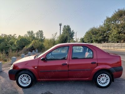 Rosu Utilizat 2008 Dacia Logan Berlinǎ | 2.450 EUR (Preț OK)