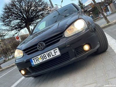 second-hand VW Golf V 