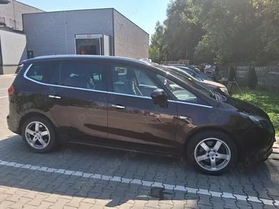 Maro Utilizat 2013 Opel Zafira Monovolum | 6.000 EUR
