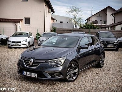 Gri Utilizat 2016 Renault Mégane III Intens Berlinǎ | 9.650 EUR (Scump)