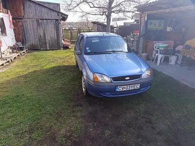 Second-hand Ford Fiesta 75 CP (55 kW) 2000 Albastru Berlinǎ