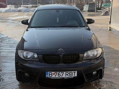 Second-hand BMW 118 143 CP (105 kW) 2009 Culoarenegru Hatchback