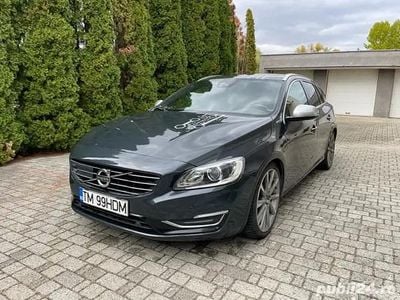 Gri Utilizat 2013 Volvo V60 Break | 11.900 EUR (Scump)
