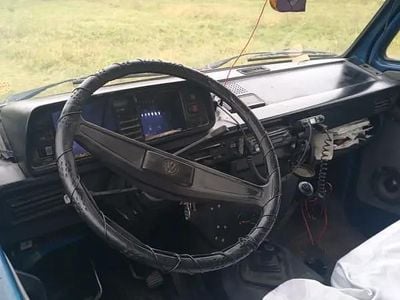 Second-hand VW T3 85 CP (62 kW) 1987 Van