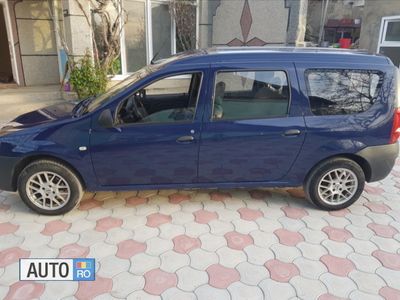 Second-hand Dacia Logan 55 CP (40 kW) 2008 Albastru Berlinǎ