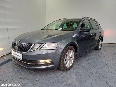 Gri mediu normal Second-hand 2019 Skoda Octavia Style Break | 16.900 EUR (Preț OK)