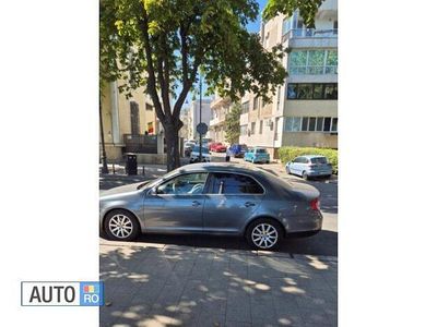Gri Utilizat 2006 VW Jetta Berlinǎ | 3.000 EUR (Puțin scump)