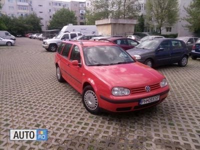 Second-hand VW Golf IV 116 CP (85 kW) 2000 Rosu Break