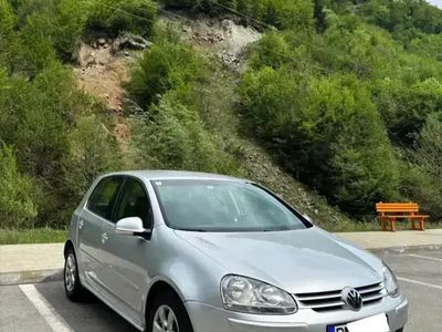 VW Golf V
