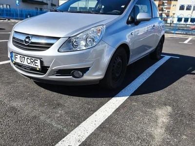 Culoaregri Utilizat 2010 Opel Corsa Essentia Coupe | 3.099 EUR (Preț OK)