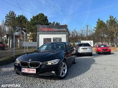 Negru Utilizat 2013 BMW 320 Sport Line Break | 8.850 EUR (Super Preț)