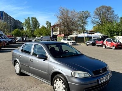 second-hand Opel Astra 1.4, 90 CP, twinport, berlina