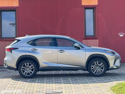 Lexus NX300h