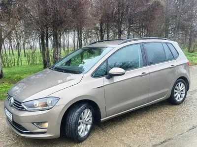 Second-hand VW Golf VII 115 CP (84 kW) 2015 Maro Hatchback