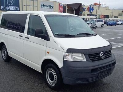 second-hand VW Caravelle 