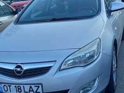 Utilizat 2011 Opel Astra Hatchback | 3.800 EUR