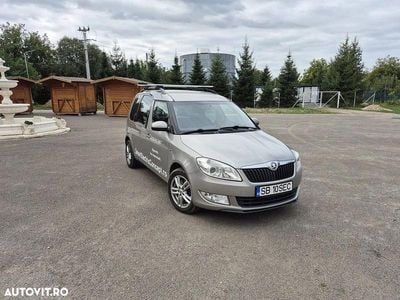 Second-hand Skoda Roomster Elegance 90 CP (66 kW) 2013 Culoareargint Monovolum