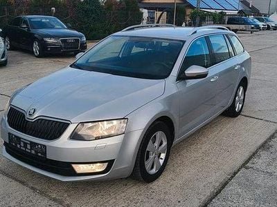 Culoareargint Utilizat 2014 Skoda Octavia Ambition Break | 6.090 EUR (Preț bun)