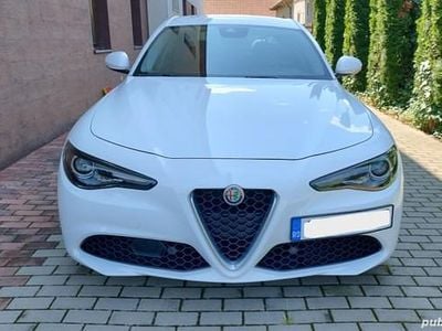 Utilizat 2017 Alfa Romeo Giulia Lusso Berlinǎ | 23.500 EUR