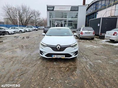 Second-hand Renault Mégane IV Intens 140 CP (102 kW) 2021 Culoarealb Berlinǎ
