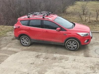 Rosu Second-hand 2018 Ford Kuga Trend SUV | 9.400 EUR (Super Preț)