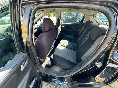 Utilizat 2007 Peugeot 207 Berlinǎ | 1.100 EUR