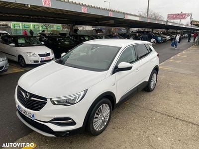 Second-hand Opel Grandland X Design Edition 130 CP (95 kW) 2018 Culoarealb SUV