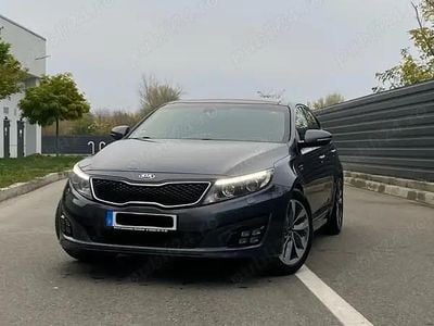 Utilizat 2015 Kia Optima Berlinǎ | 11.700 EUR