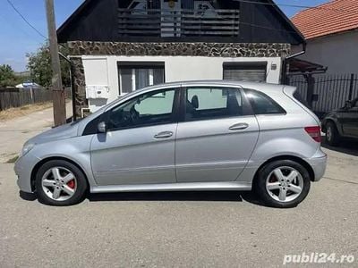 Mercedes B200