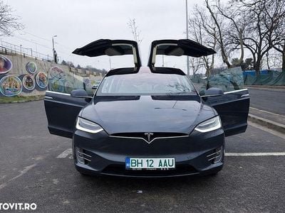 Second-hand Tesla Model X 450 kW (613 CP) 2019 Culoaregri SUV