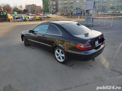 second-hand Mercedes CLK270 