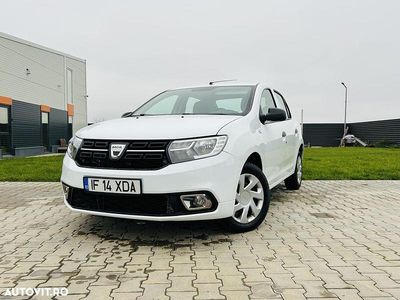 Second-hand Dacia Logan Lauréate 75 CP (55 kW) 2018 Culoarealb Berlinǎ