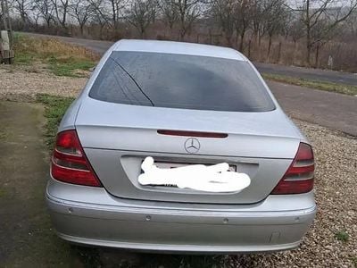 Utilizat 2002 Mercedes E220 Berlinǎ | 1.650 EUR