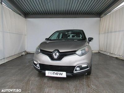 Second-hand Renault Captur Intens 90 CP (66 kW) 2015 Culoarebej SUV