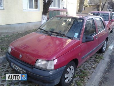 Rosu Utilizat 1985 Renault Clio Hatchback | 300 EUR