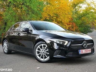 Culoarenegru Utilizat 2020 Mercedes A180 Advanced Berlinǎ | 17.900 EUR (Super Preț)