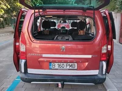 Second-hand Peugeot Partner Tepee 120 CP (88 kW) 2010 Rosu Monovolum
