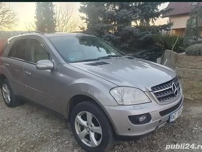Second-hand 2007 Mercedes ML320 SUV | 4.100 EUR (Super Preț)